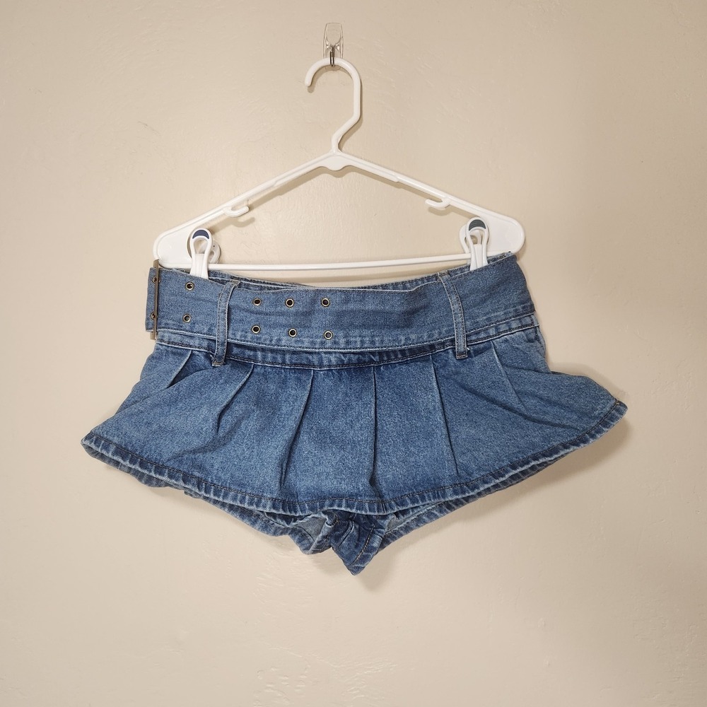 Edikted Micro Denim Skort Pleated and‎ Belted Size M
